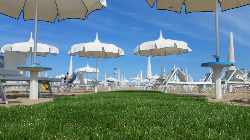 Roofingreen Green on the beach